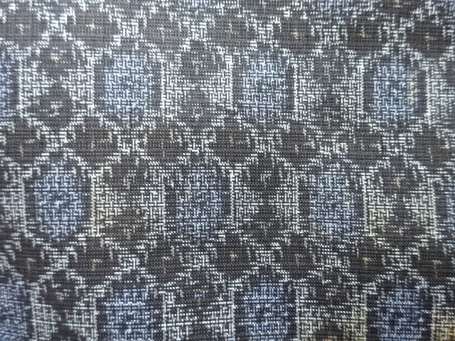 JAPANESE KIMONO / ANTIQUE KIMONO / SILK / DORO OSHIMA TSUMUGI / WOVEN KIKKO PATTERN